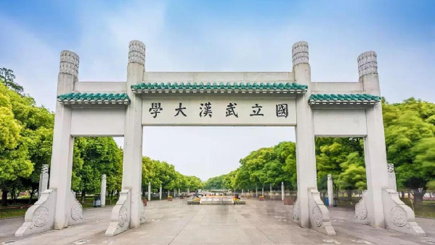 国内大学校友会排名，第一名稳坐14年，上海交大成功跻身前三