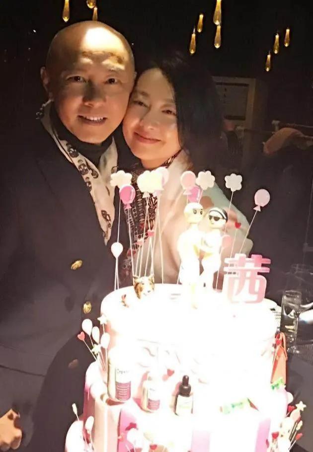 张卫健：结婚14年，至今无子，他的故事远比你想象的更精彩