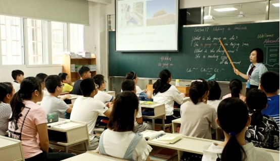 大学生“请假条”走红网络，只用4个字请假，老师却爽快批准