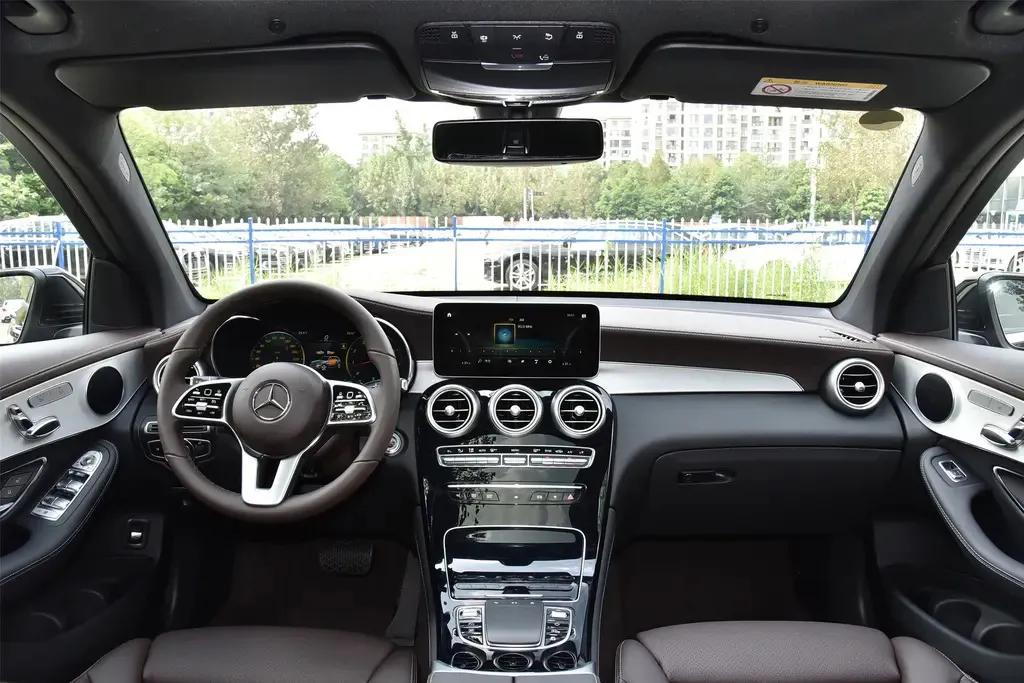 在售奔驰车型集合了，哪款让你心动，奔驰真的不坑穷人吗？