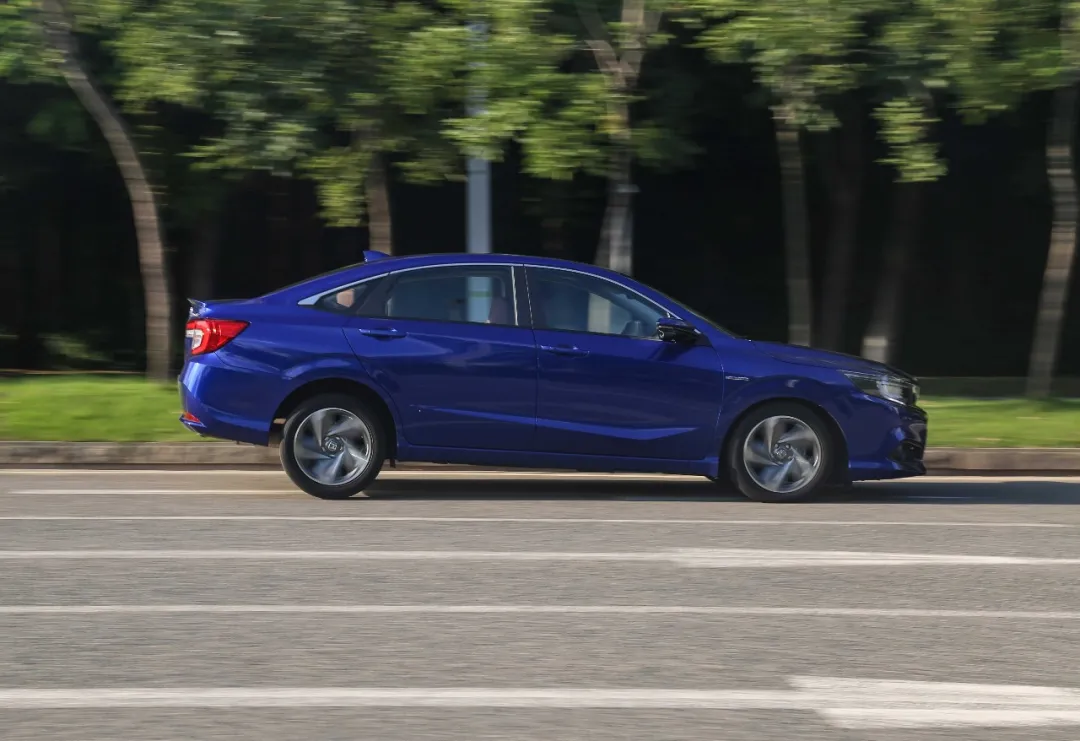 实测油耗4.2L/100km的凌派混动版，性能是否出色？