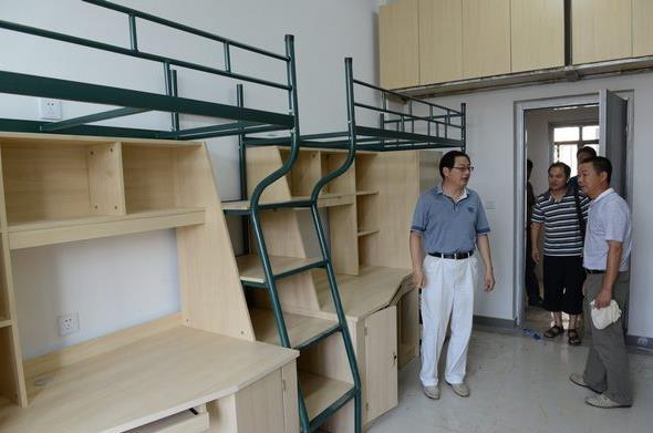 因寒碜出名的大学宿舍，部分图片引起不适，堪比招生“减”章