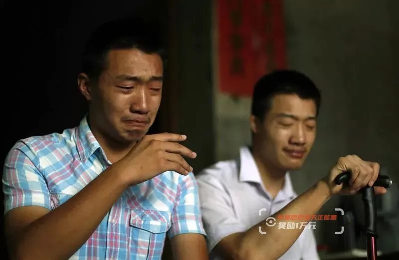 这就是母爱的力量！坚持20年，她把无人愿收的脑瘫双胞胎送入大学