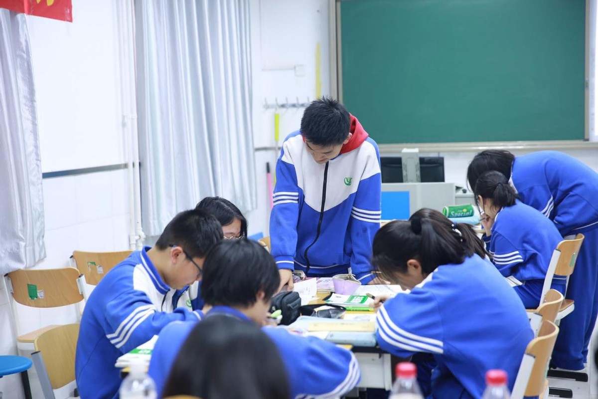 学渣如何逆袭成学霸，课后及时梳理是关键，掌握技巧才能厚积薄发