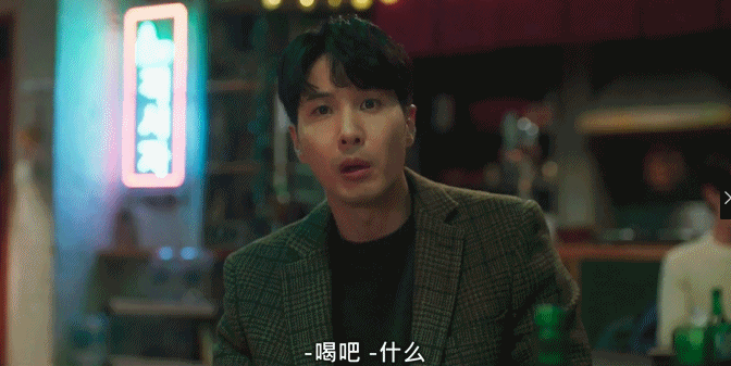 这么狂的疯批美人，竟然一次就来三个