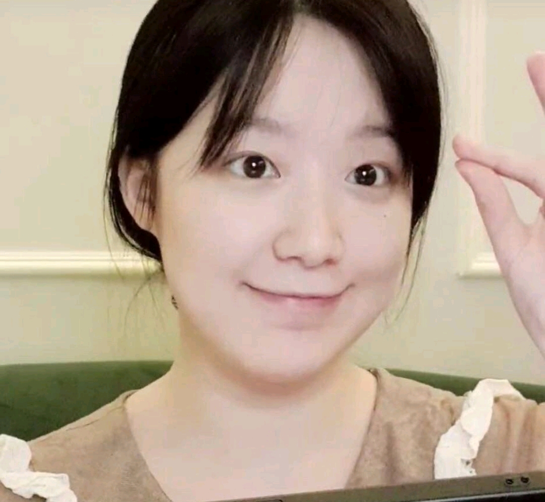 作為女團門面直播睡覺真的這麼嚴重嗎