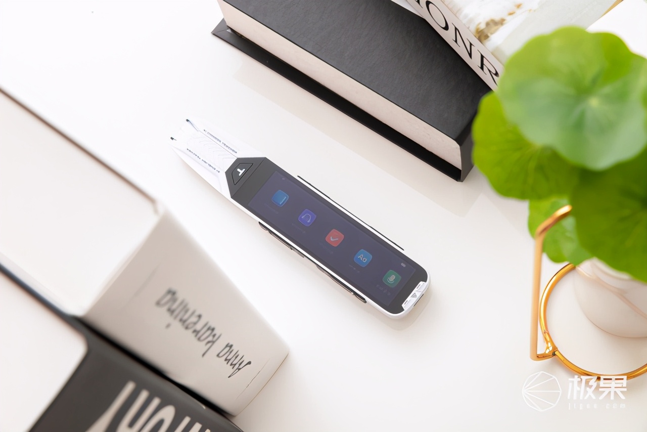 真· AI魔法！一笔搞定听说读写背译查解，堪称小初高双语学习神器