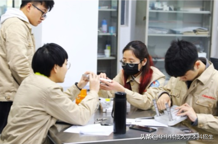 中国第一份大学排名曝光！湖北这所顶尖985高校强势“霸榜”超30年！