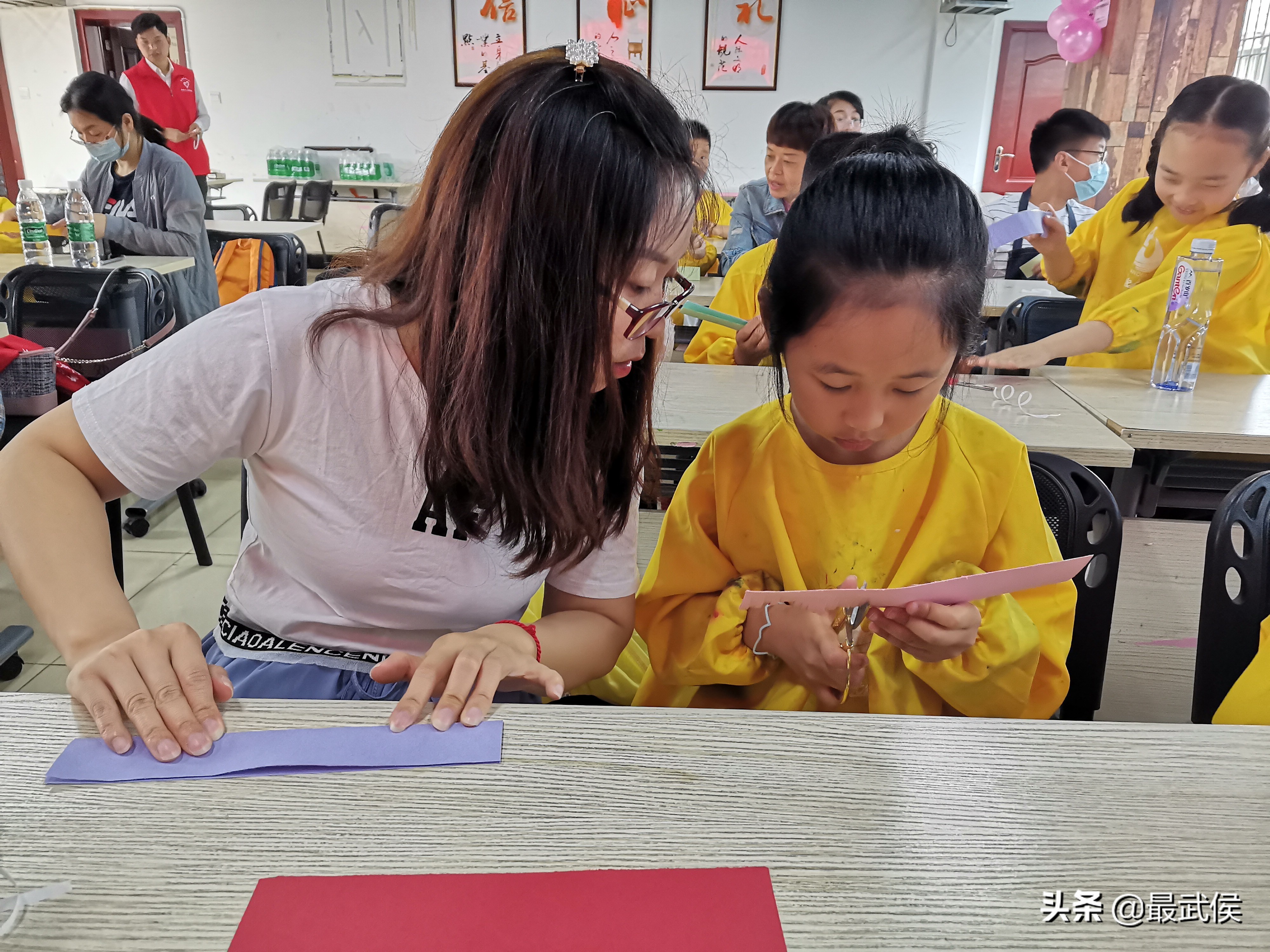 “妈妈是全能超人，妈妈是哆啦A梦” 原来妈妈在孩子们眼中是这样的——