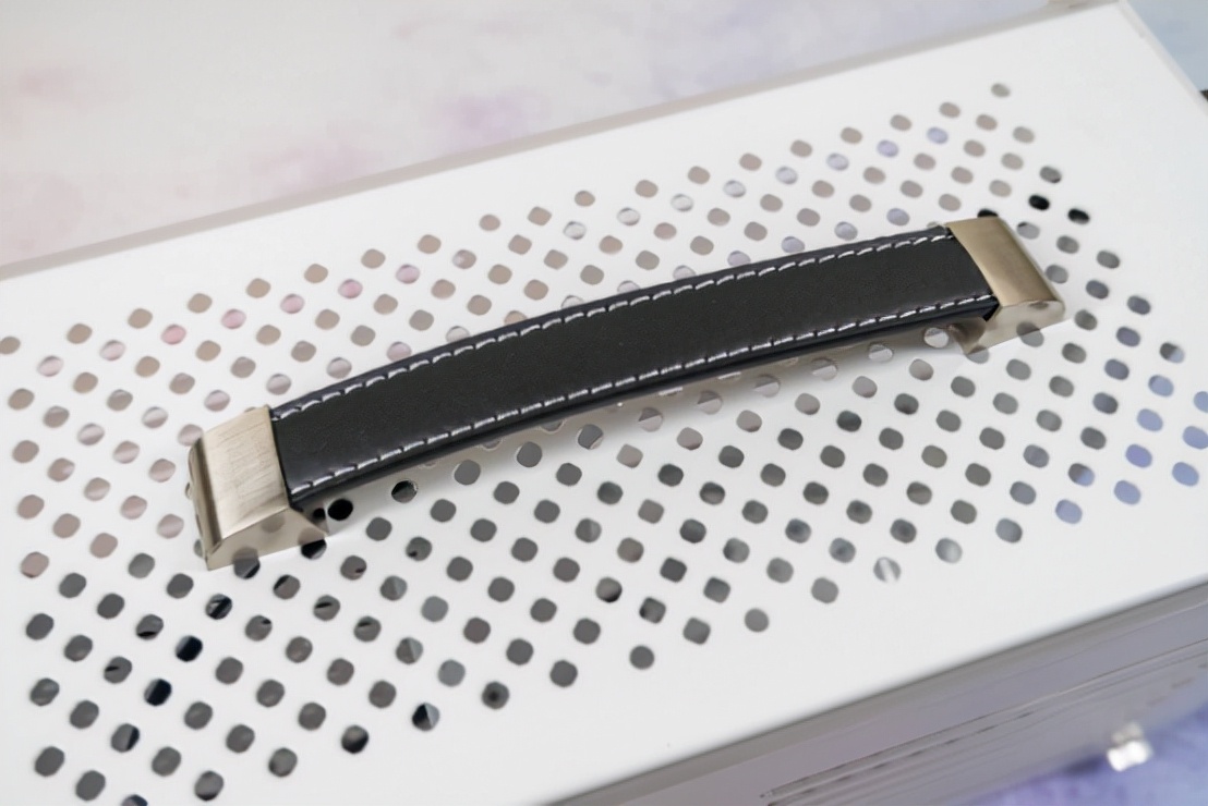 提着走的3A游戏ITX主机，超频三蜂鸟2装机体验