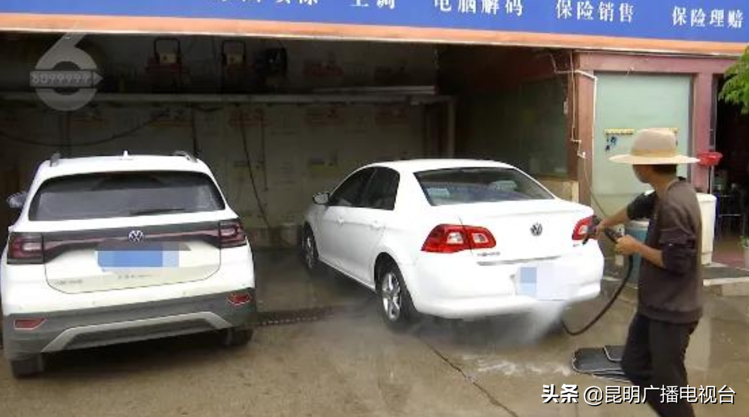 “就像下雨一样”高速喷漆 下层车辆被喷花