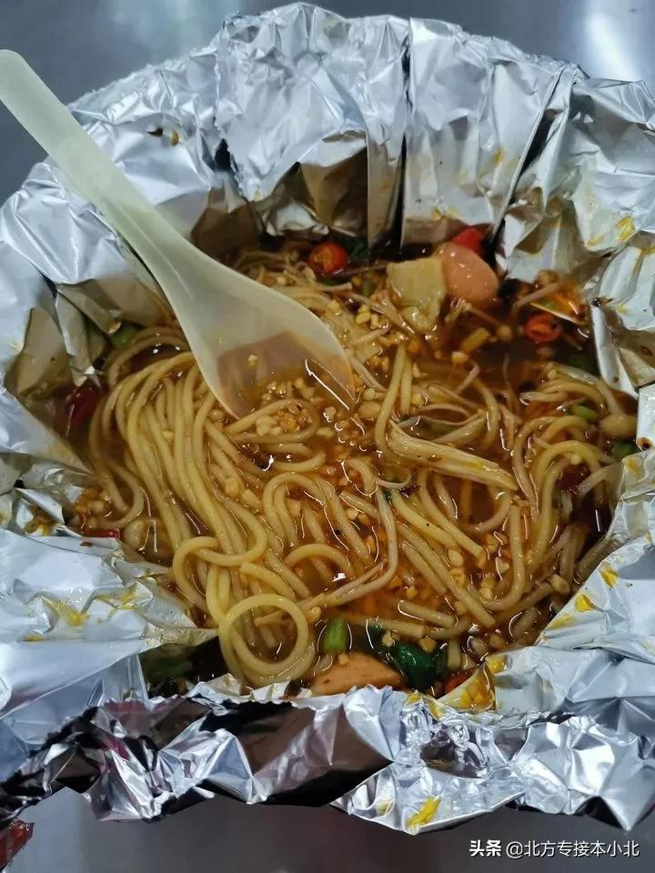 承德医学院:依山而建,四季有绿的“皇家医学院”