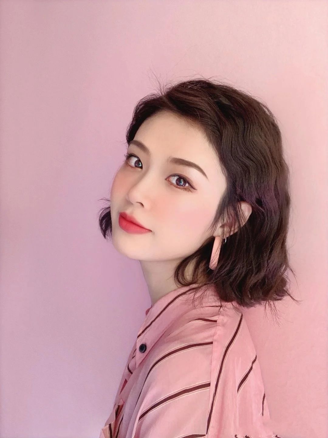 中发烫发图片(今春流行的5款烫发) - 赤虎壹号