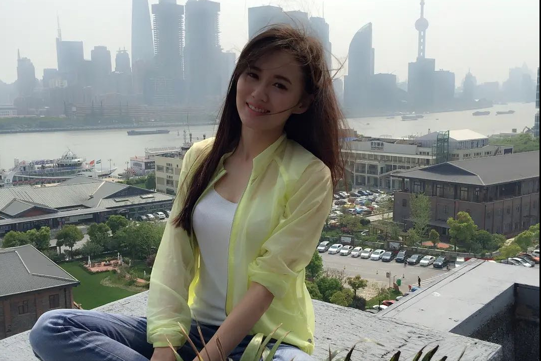 陈翔心里着急,他需要找一个强有力的依靠,在这个节骨眼上,江铠同出现