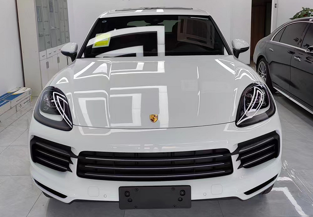 体验保时捷卡宴：外观简约，内饰奢华到夸张，动力是真“猛”