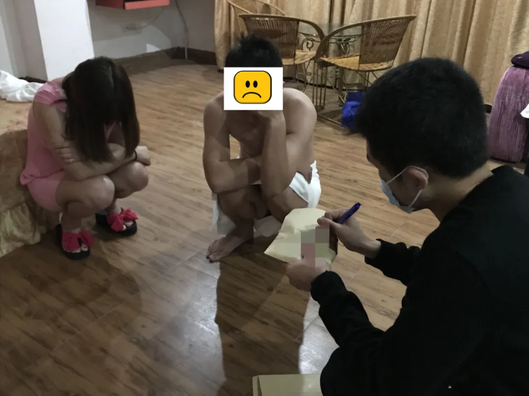 辣眼睛！广西一茶庄竟是嫖客的“选美场”，卖淫女穿着暴露，对接暗号让人目瞪口呆