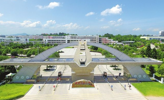 性价比很高的3所“师范大学”，二本就可录取，本地就业非常抢手