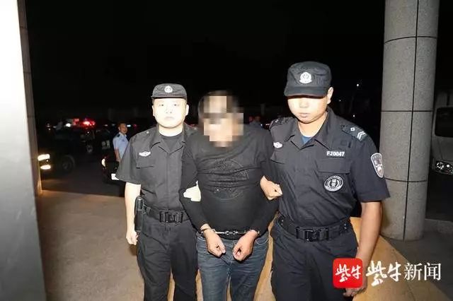 出租车司机和妻子被捅数十刀并抛尸！25年后嫌犯被抓，已将命案忘得一干二净