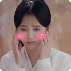 鞠婧祎的私服衣品真好，时尚造型减龄还显小，照着搭配“不翻车”