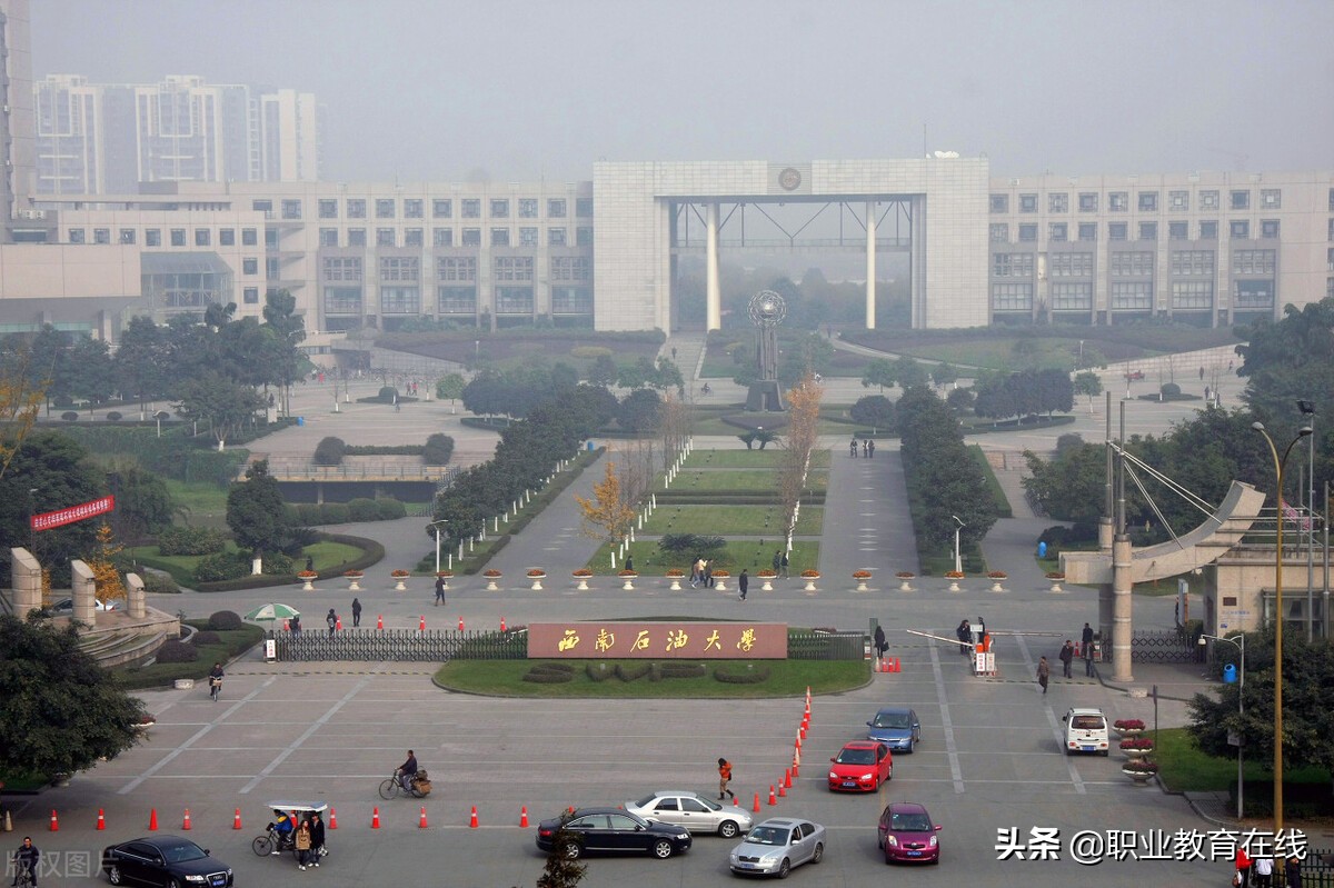 成都一城独大，川大是否一校独大？看看四川省的大学排名