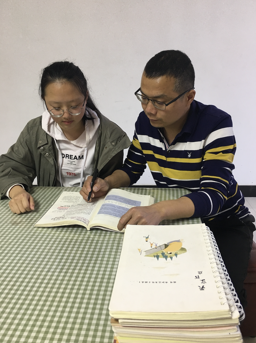 疫情中的开胸验肺者张海超：曾有新冠肺炎患者想收养他女儿，他拒绝了