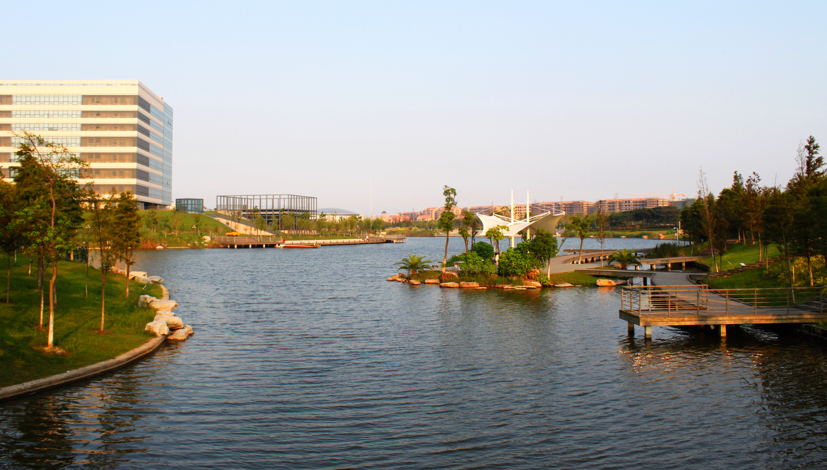 两所大学，校名一字不差，实力天差地别，报考一定要仔细