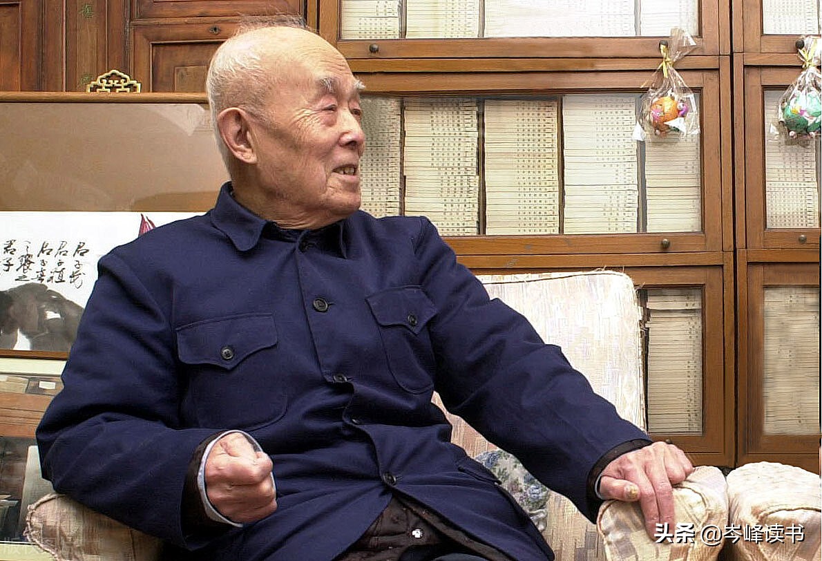 《书读完了》：靠自学成为“通人”的北大导师教你如何读书