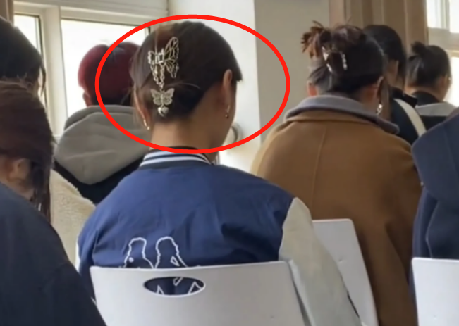 有一种“发型”叫做女大学生，后面看是大妈，前面看是韩流时尚