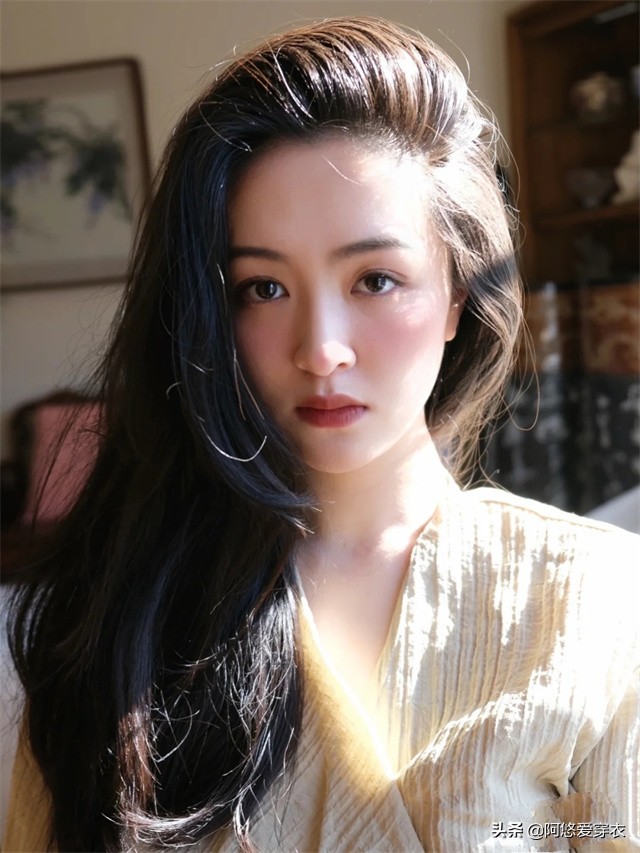 女生不管上班多忙，盡量化淡妝，教你這3個步驟，簡單易學又精致