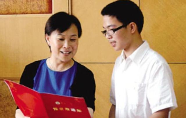 江苏高考生满分作文，全文仅755个字，30个生僻字难倒阅卷老师