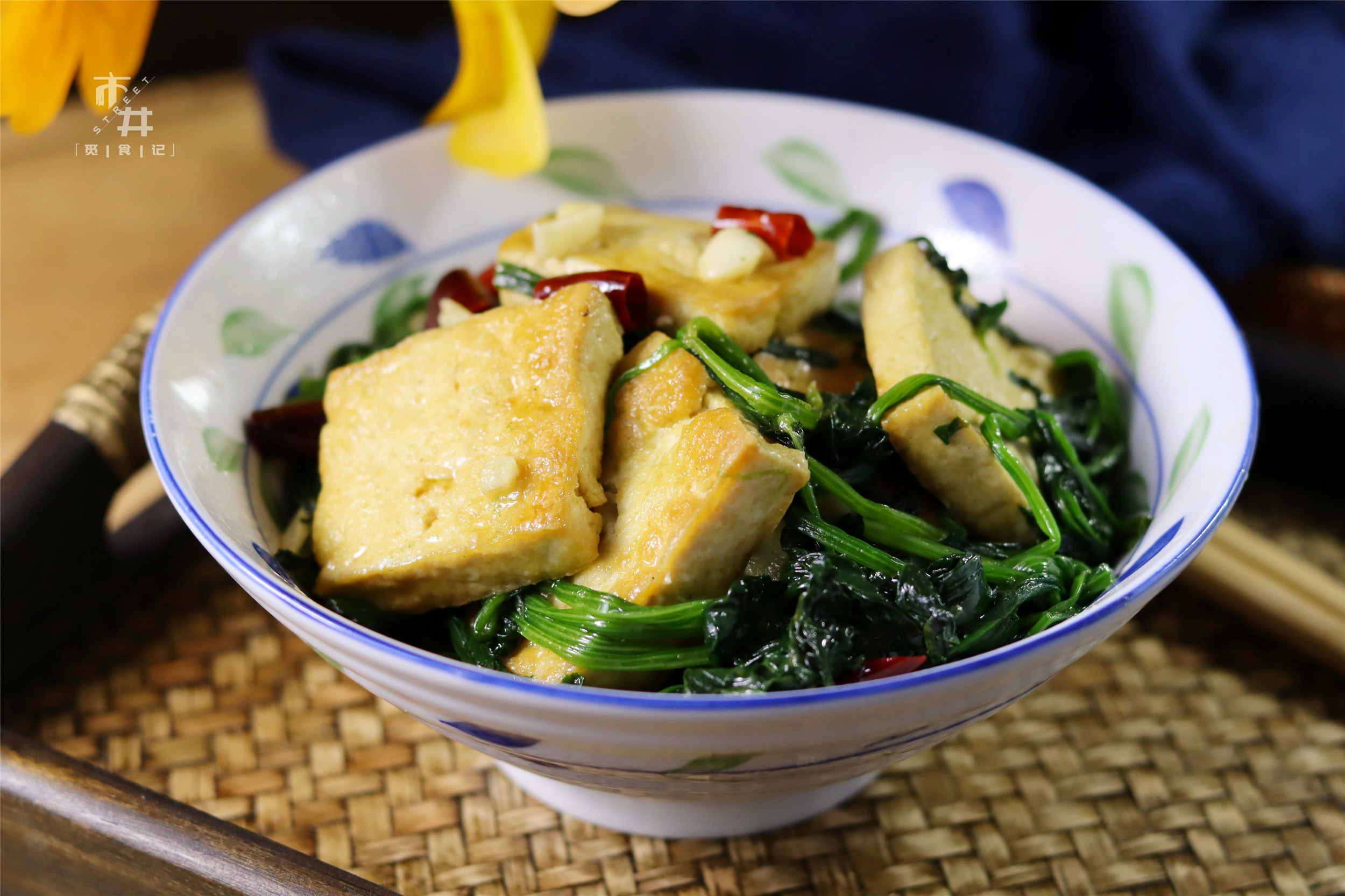 菠菜和豆腐（菠菜和豆腐一起搭配吃会中毒吗）