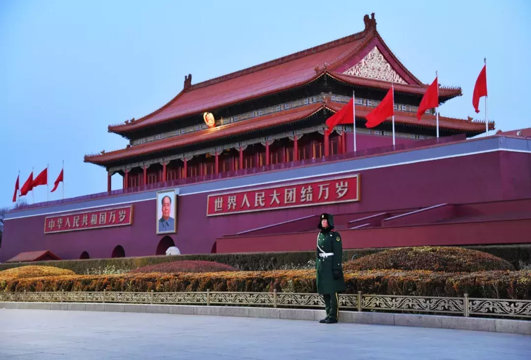 今天八一:10首出塞诗,致敬所有的中国军人