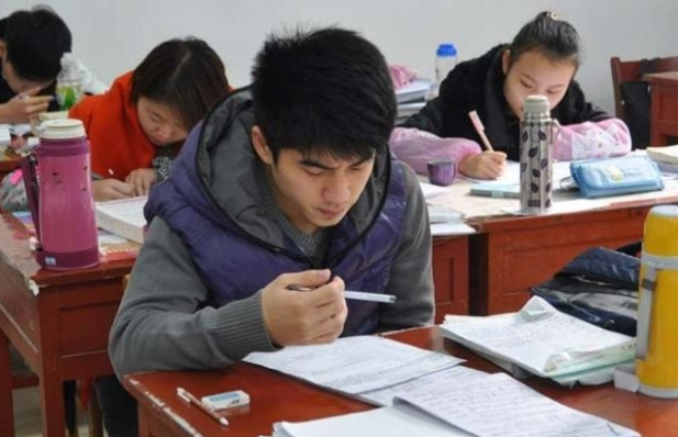 数学满分理综296分，只因英语成绩太差，如此学霸竟无缘清北