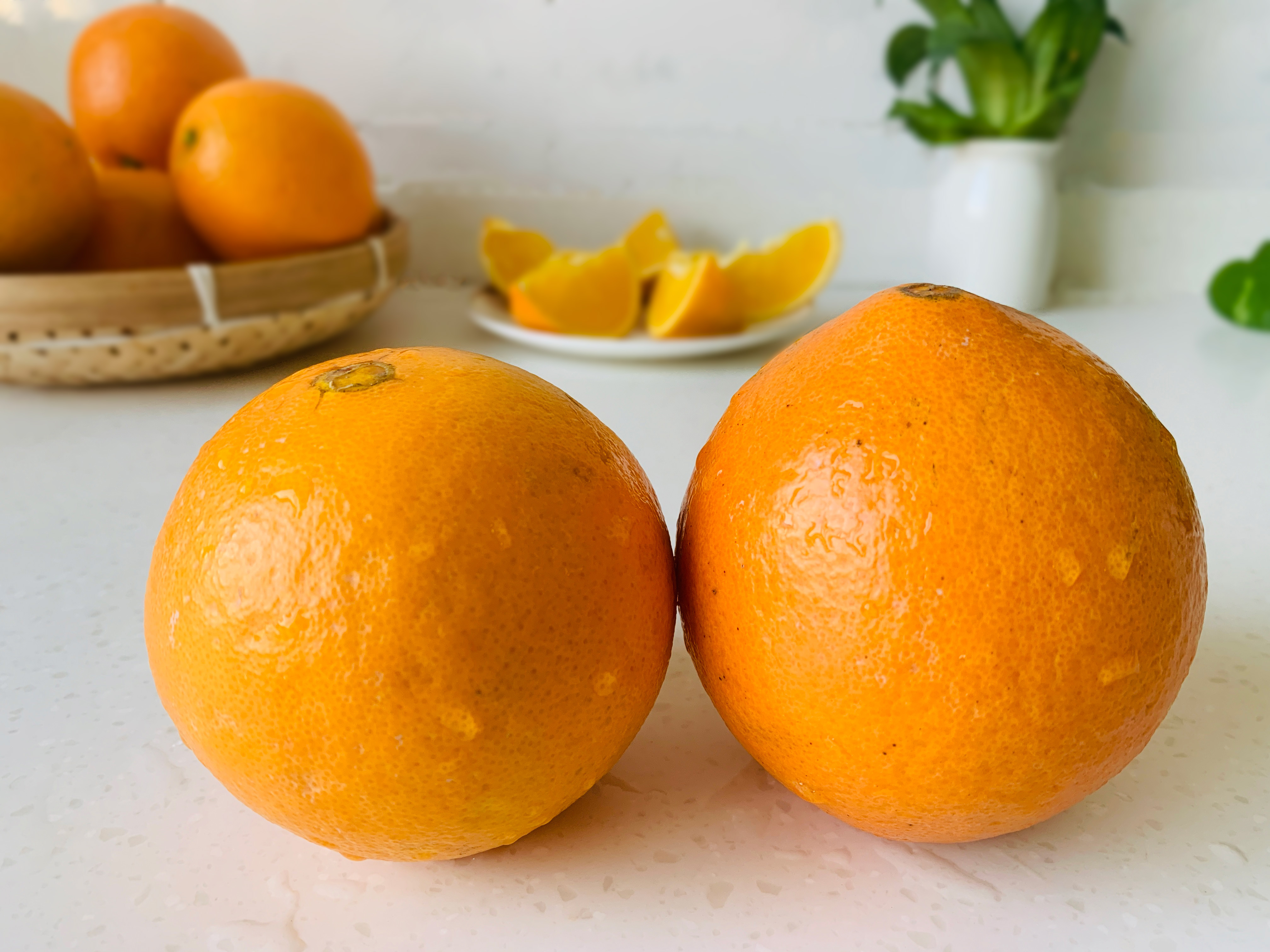 你会挑选脐橙吗？水果达人分享妙招，掌握6点，皮薄汁儿多又清甜
