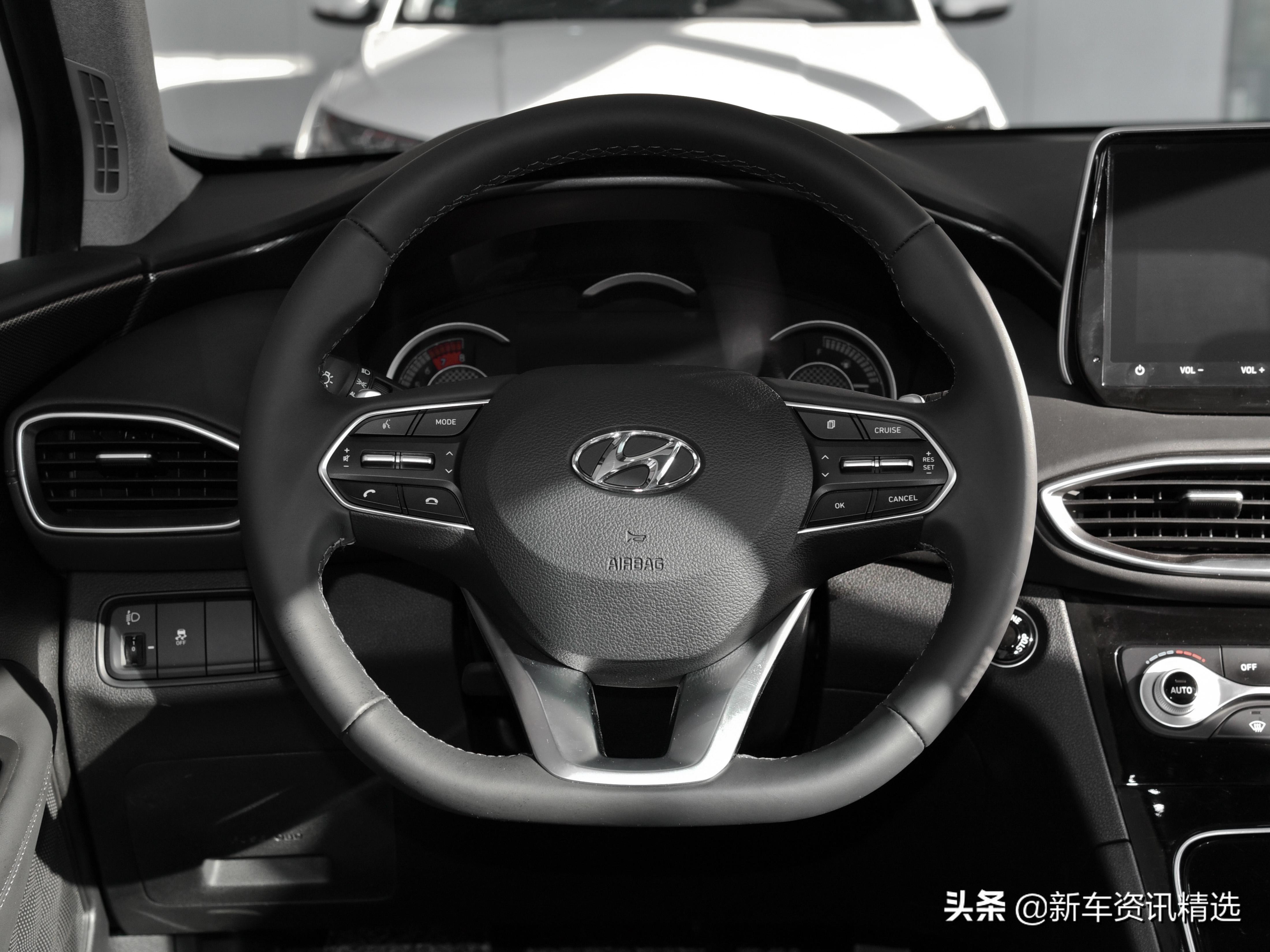 6座宽敞，尺寸大通过性好，低价合资中型SUV，带你看现代胜达