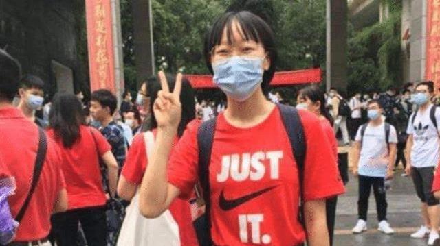 湖北理科状元总分725，班主任曾让班里44人考上重点大学