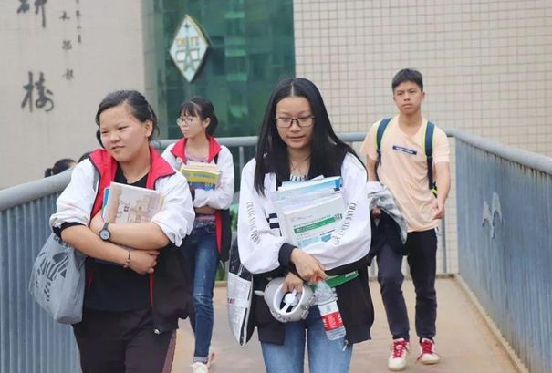 北京多所高校集体“迁移”，教育中心地位将被削弱？家长不必担忧