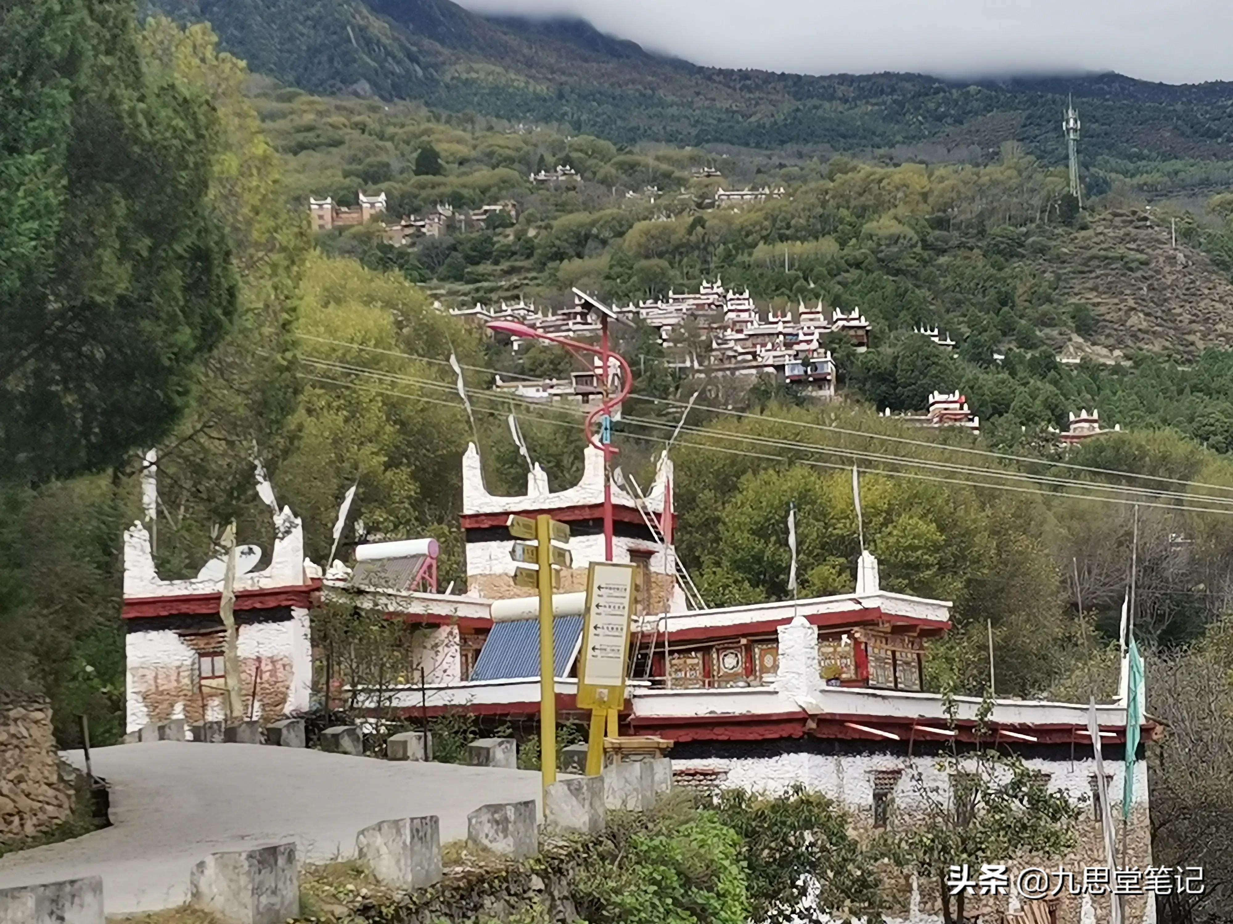 无边风景在路上；十月中下旬川西小环线，拍摄的唯美照片精选合集