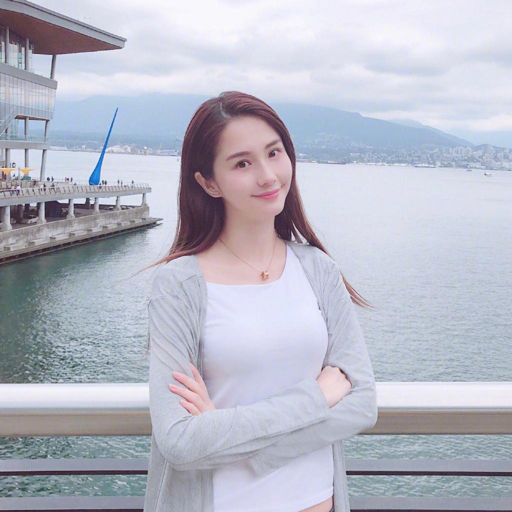 说起蓝燕,除了某部关于蒲团的电影,其实还有很多演技在线的角色