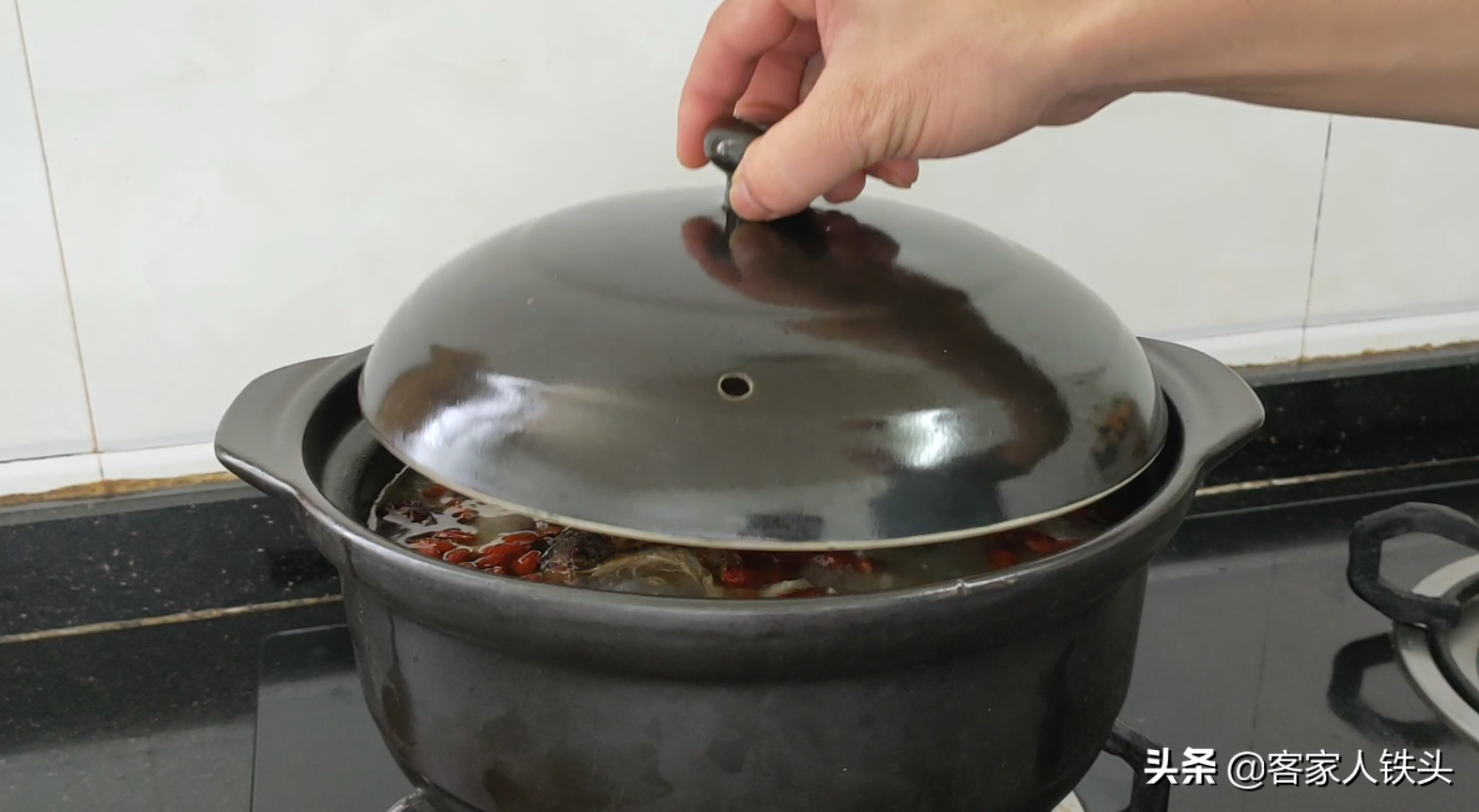 煲羊肉汤，想要好喝别乱加料，手把手教你一锅，汤鲜肉香还没膻味