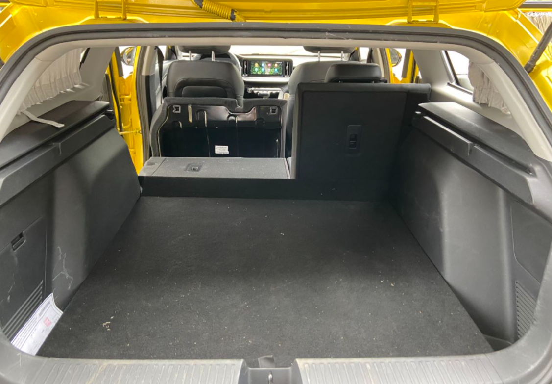 “四厢车”宝骏Valli，车长近4米7配“双人床”