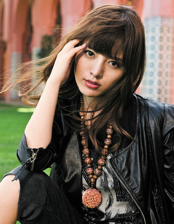 她们惊艳了时光，15位四川籍女星，个个灵气秀美，靠实力雄起