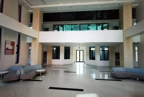 “专属”地铁线！高颜值餐厅！超“豪华”宿舍！兰州大学一次满足你！