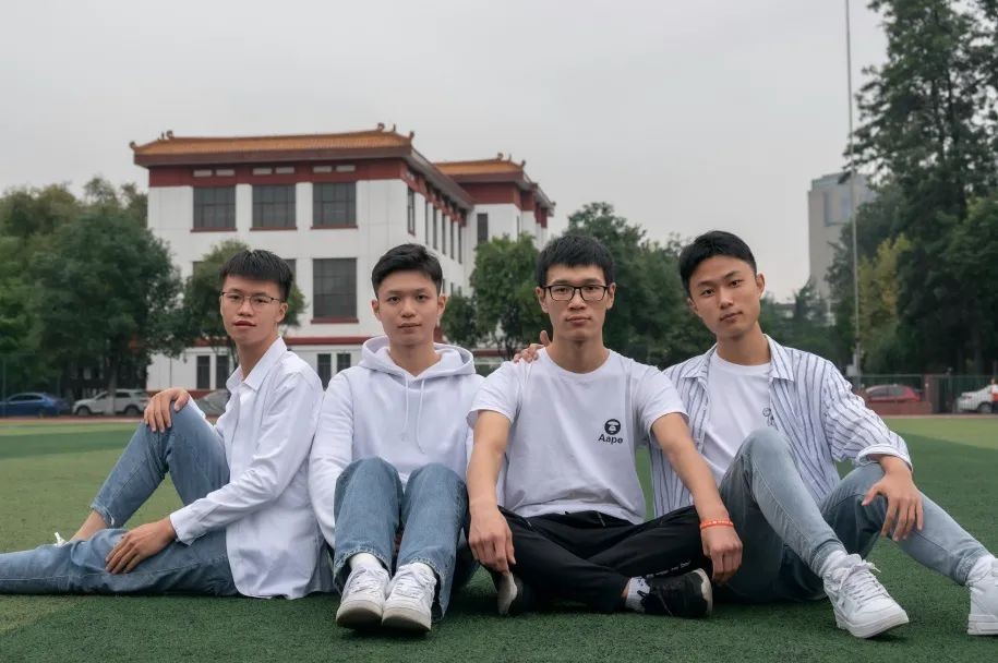 川大一寝室全体保研名校：又帅又努力的小哥哥，好样的