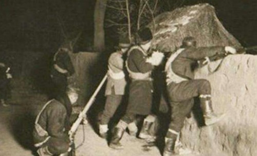 1951年湖北公开枪决一土匪，临刑前副市长将人带走，为何？