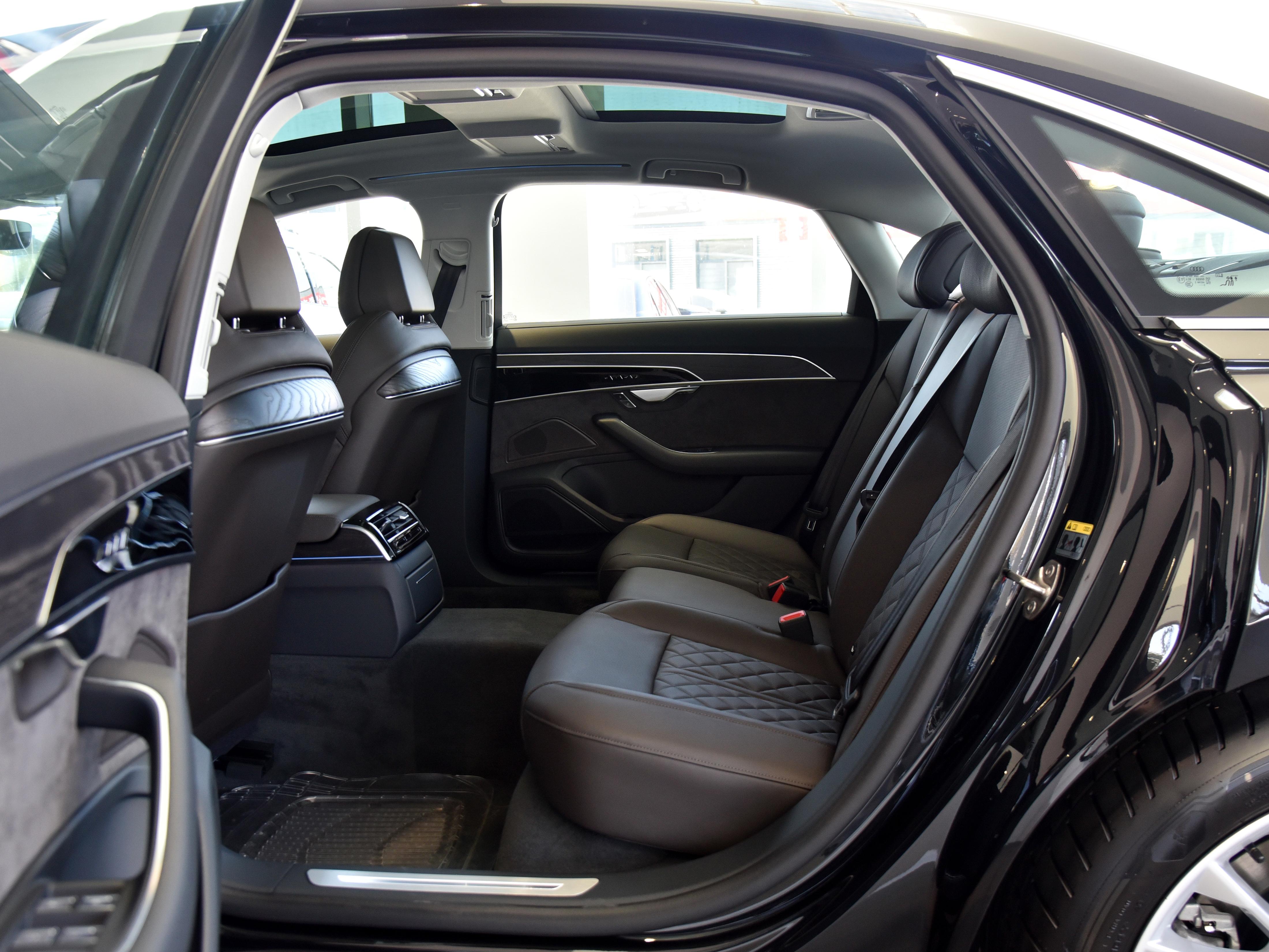 3米,内饰奢华,6.6s破百,带你看奥迪a8