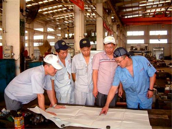 山东烟台汽车制造厂：国家政策庇佑下一路开挂，也挡不住时代冲击