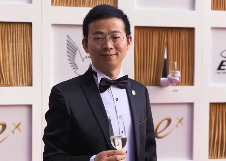 骗了725万人,44岁当总统!史上最成功大忽悠,连孙宇晨都服了