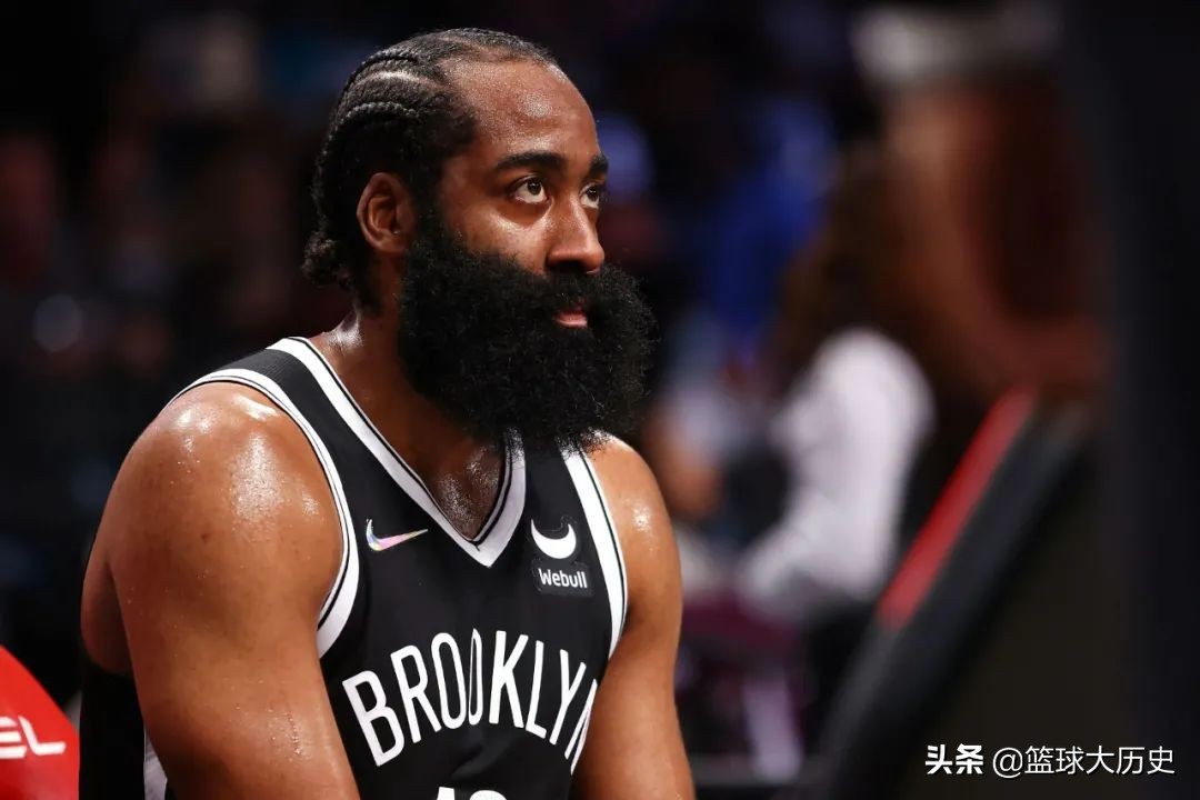 篮球比赛单场最多罚多少分(5中29分！单场19罚！颤抖吧NBA，得分王回来了)