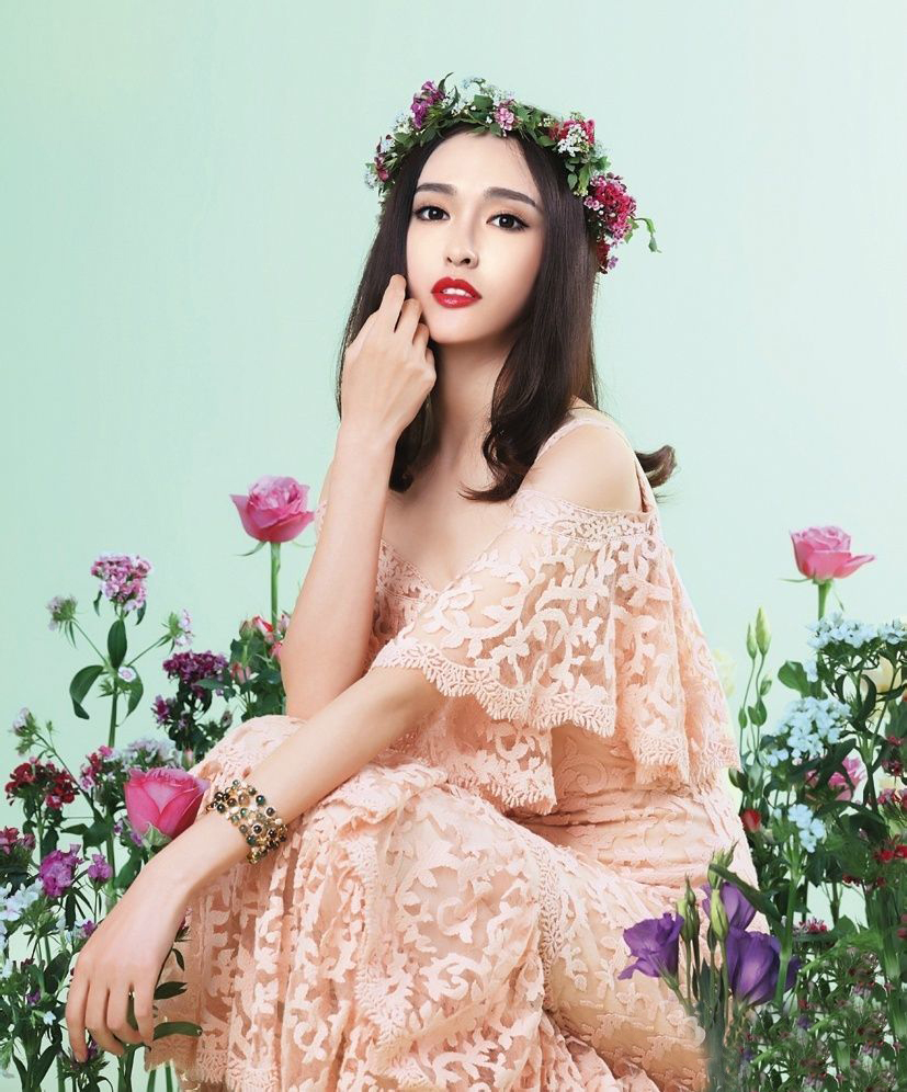 戴花环最美的女星,迪丽热巴美,刘亦菲仙,郑爽让人心动